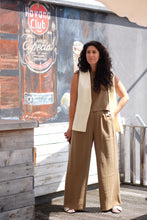 willow vest light yellow