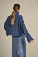 AMI PULL CLOUDY BLUE - MARCH23