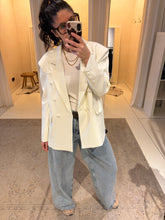 Oversized blazer - pale white