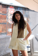 willow vest light yellow