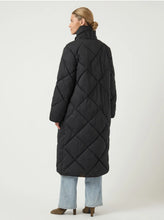 SELURA LONG PADDED COAT - YAS