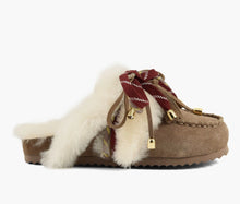 Scheepskin leather clog loafer - colours of california