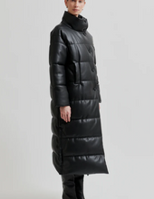 YANA COAT - SECOND FEMALE
