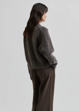 BANJA KNIT RAGLAN - SECOND FEMALE