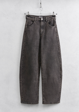 BROWN BARREL DENIM