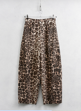 LEOPARD BARREL TROUSERS