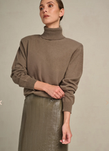 ANNA PULL FADED GREEN - MARCH23