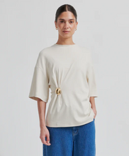 Enora brooch tee - Second Female