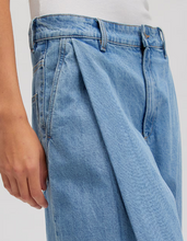 Alani pleated jeans