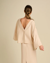 Delicat blouse powder - March23
