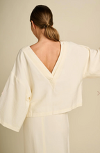 Delicat blouse ivory - March23