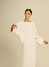 Delicat blouse ivory - March23