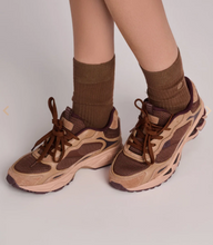 Nala sneaker - March23