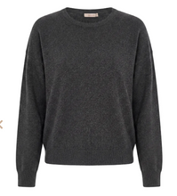 Agata pull dark grey - March23